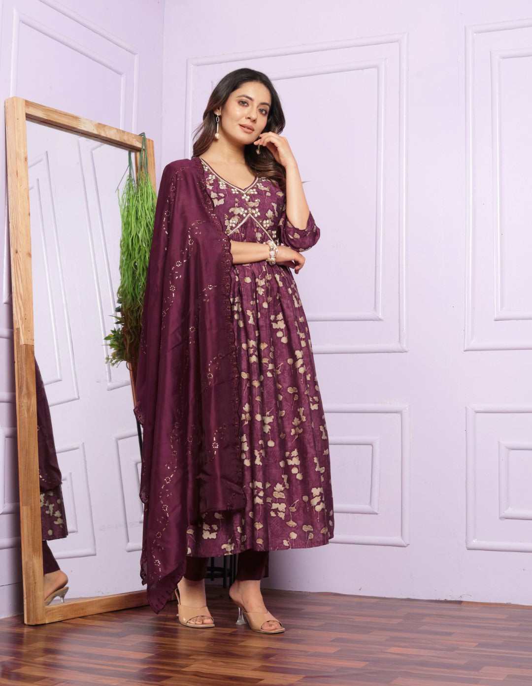 Buy Women's Fashionable Alia Cut Kurtas Set Online 