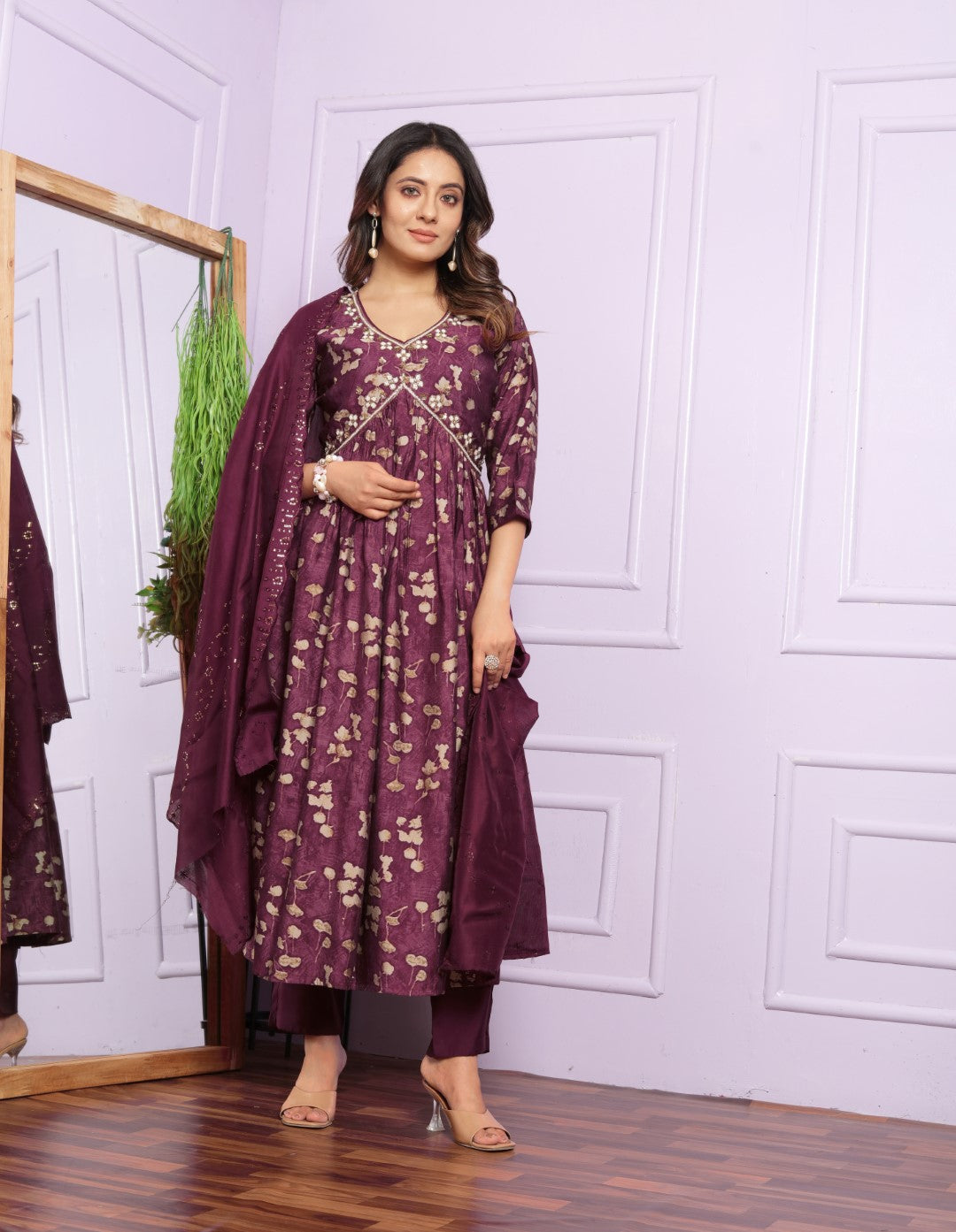 Buy Women's Fashionable Alia Cut Kurtas Set Online 