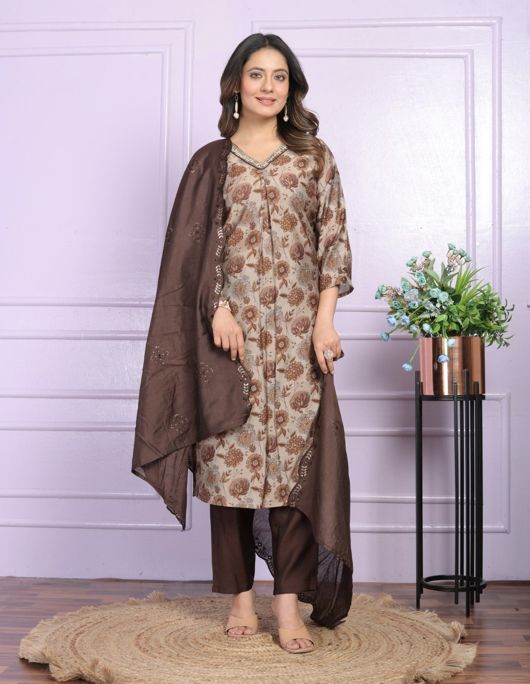 Buy V-Neck Kurta with Pant Set Online | Vaanya Kurtis 