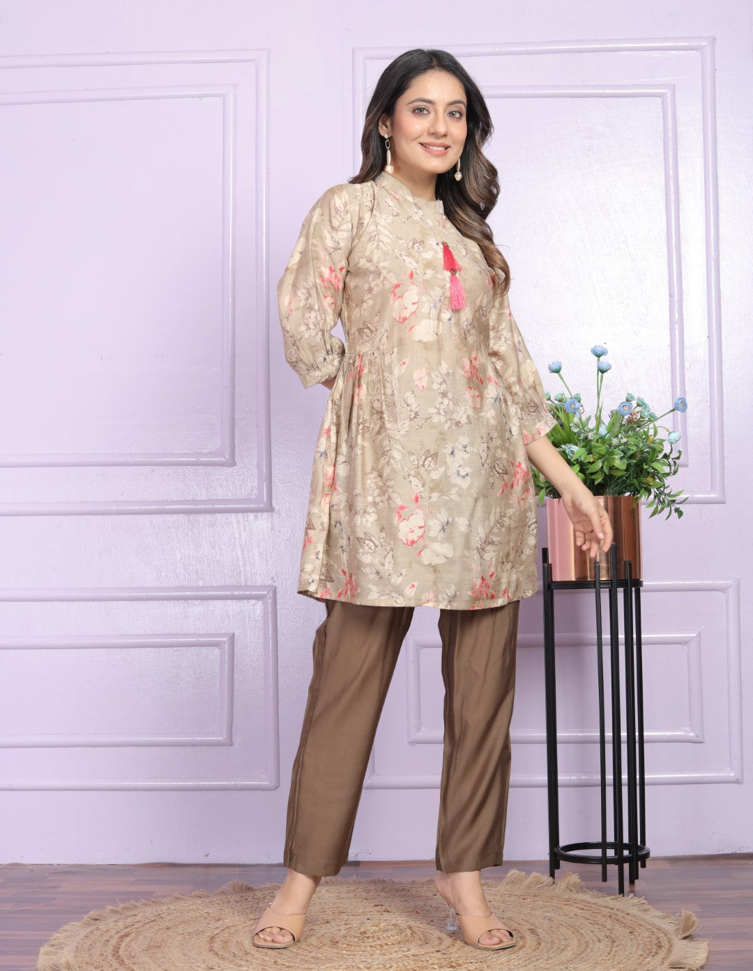 Shop Women's Modern Tunic Set Online | Vaanya Kurtis