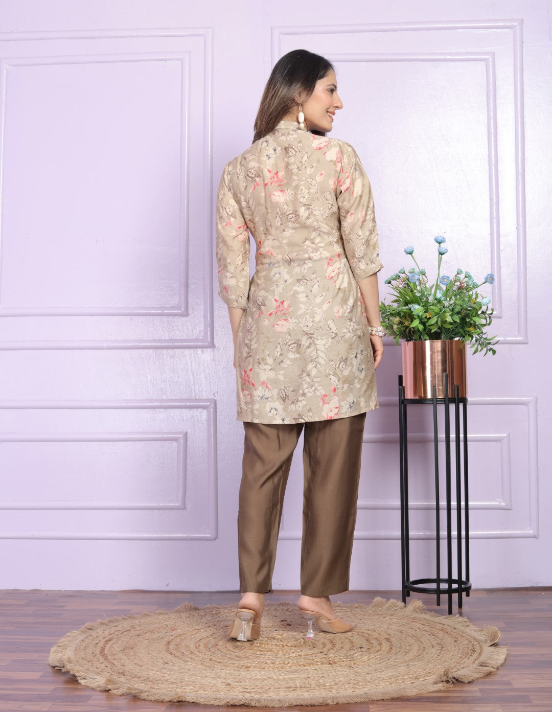 Shop Women's Modern Tunic Set Online | Vaanya Kurtis