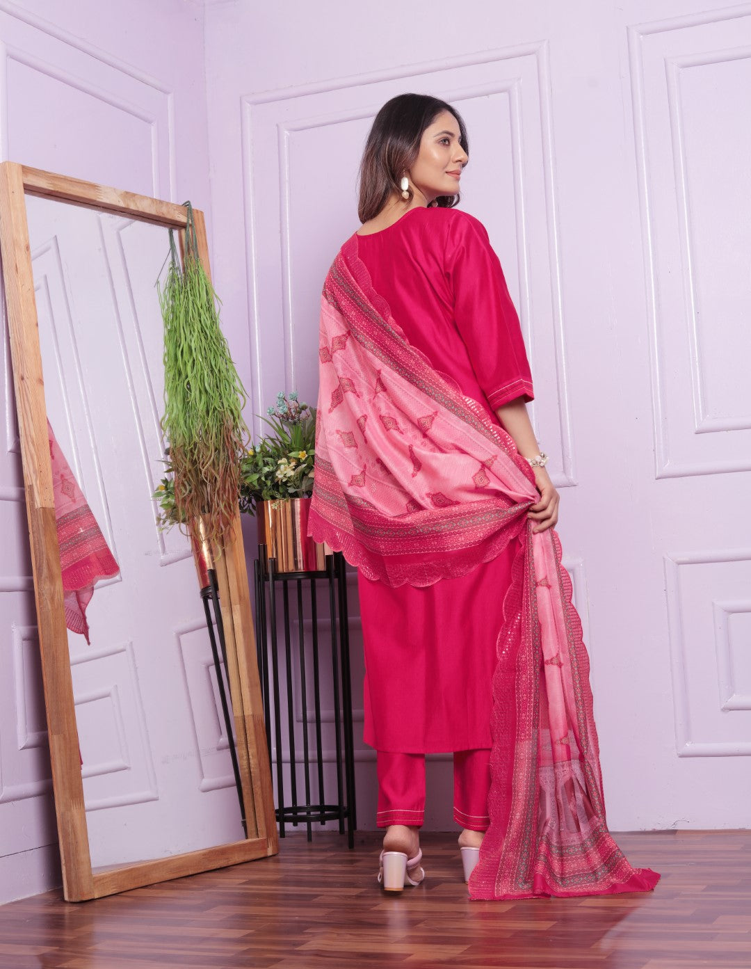 Shop Pink Round Neck Kurta with Straight Pant Set Online