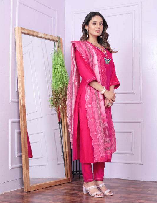 Buy Straight Pant Set Online with V-Neck Kurta | Vaanya Kurtis