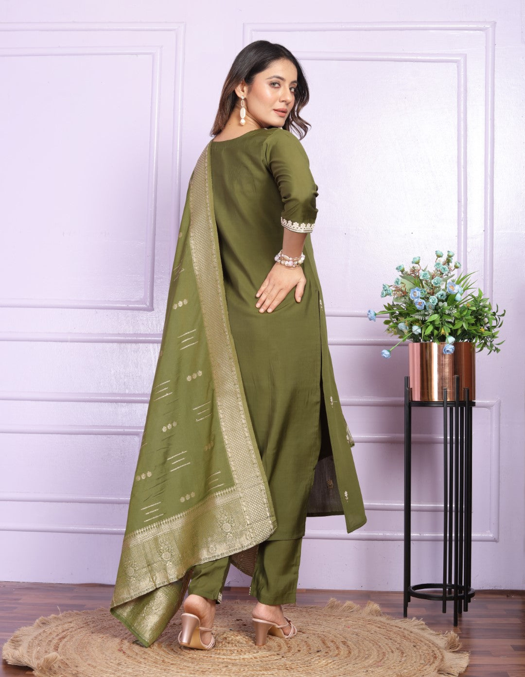 Buy Mehndi Green Viscose Silk Dupatta Set | Vaanya Kurtis