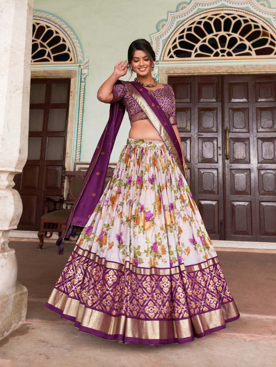 Traditional Lehenga Set Lehenga Vaanya Kurtis 