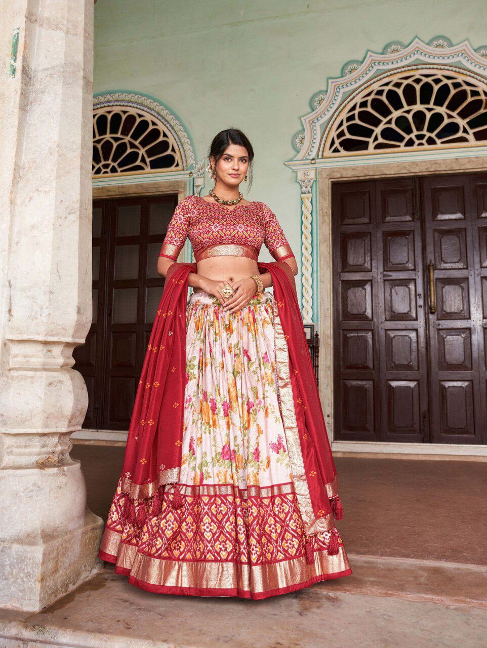 Traditional Lehenga Set Lehenga Vaanya Kurtis 