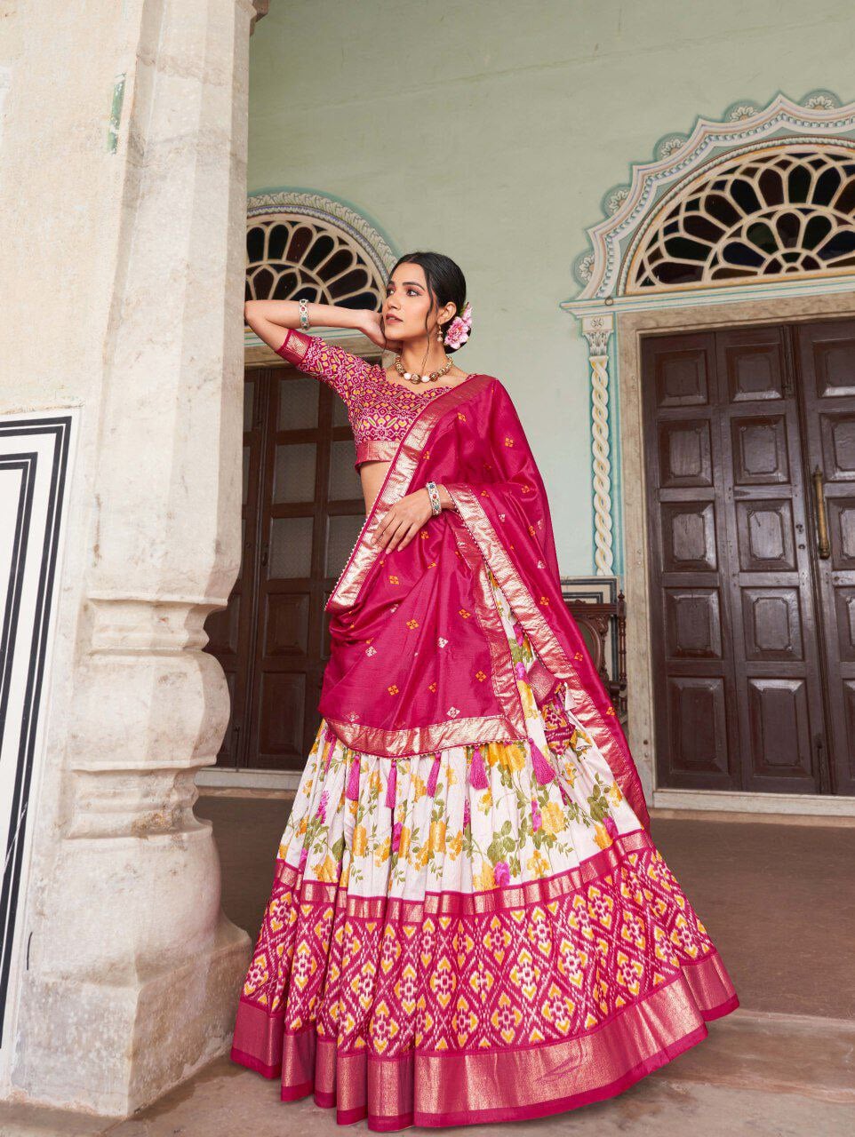 Traditional Lehenga Set Lehenga Vaanya Kurtis 