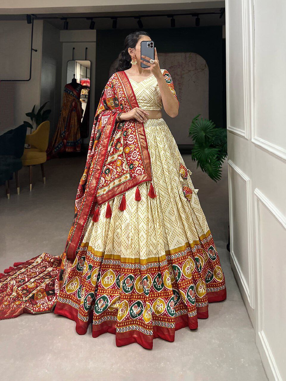 Festive Bandhani Lehenga Set Lehenga Vaanya Kurtis 