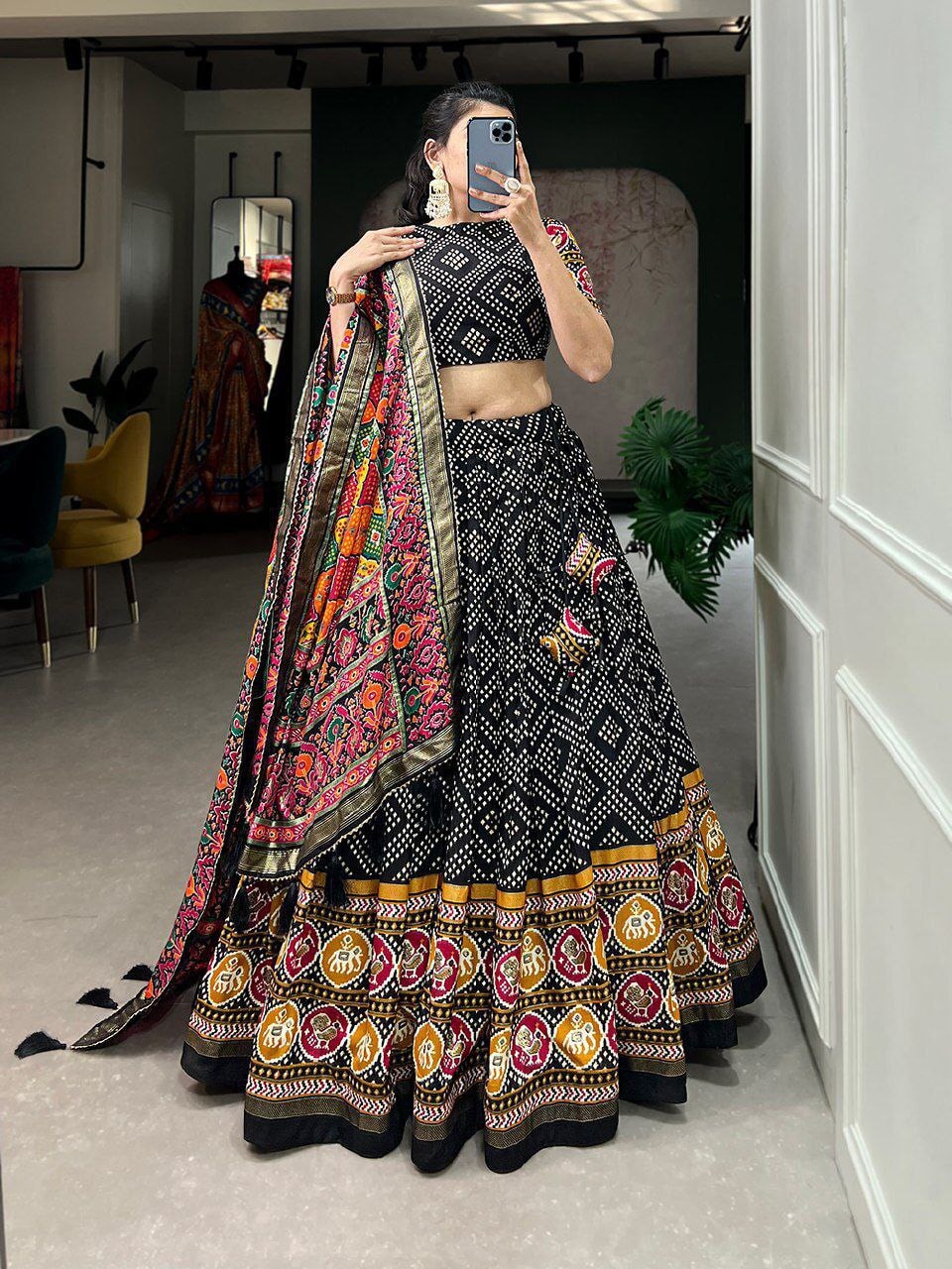 Festive Bandhani Lehenga Set Lehenga Vaanya Kurtis 