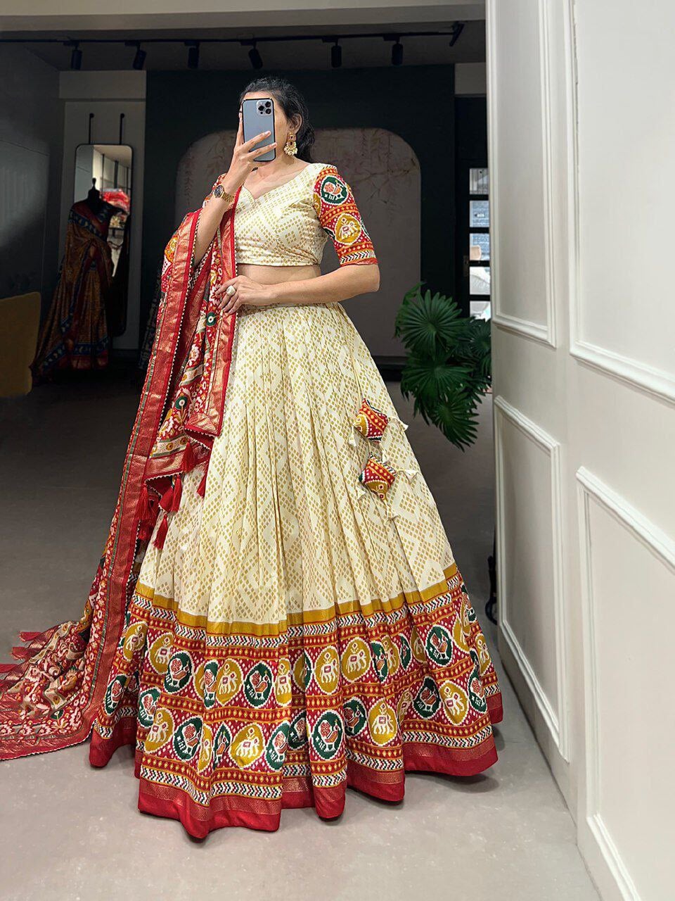 Festive Bandhani Lehenga Set Lehenga Vaanya Kurtis 