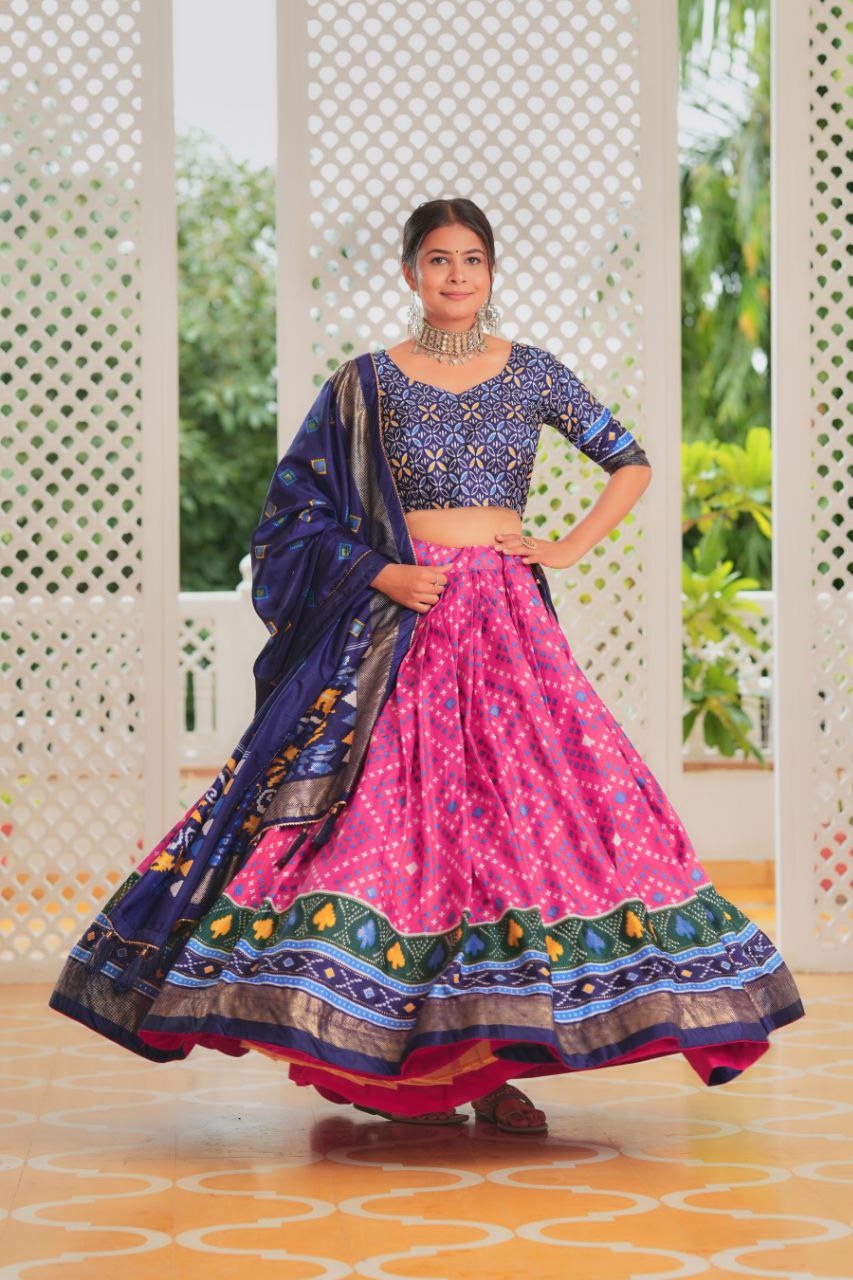 Buy Chic Pink Meenakari Lehanga Choli Set | Vaanya Kurtis